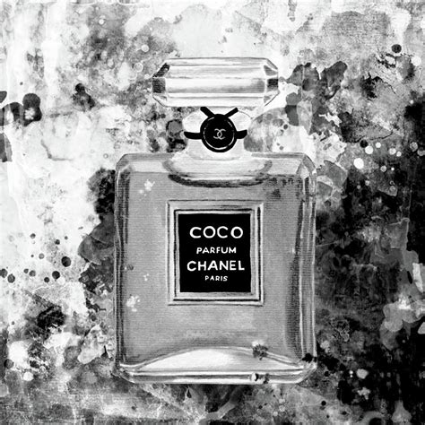 chanel black ang white paitning